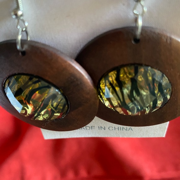 CC Boutique Brown and Gold Wooden Earrings - Picture 2 of 6